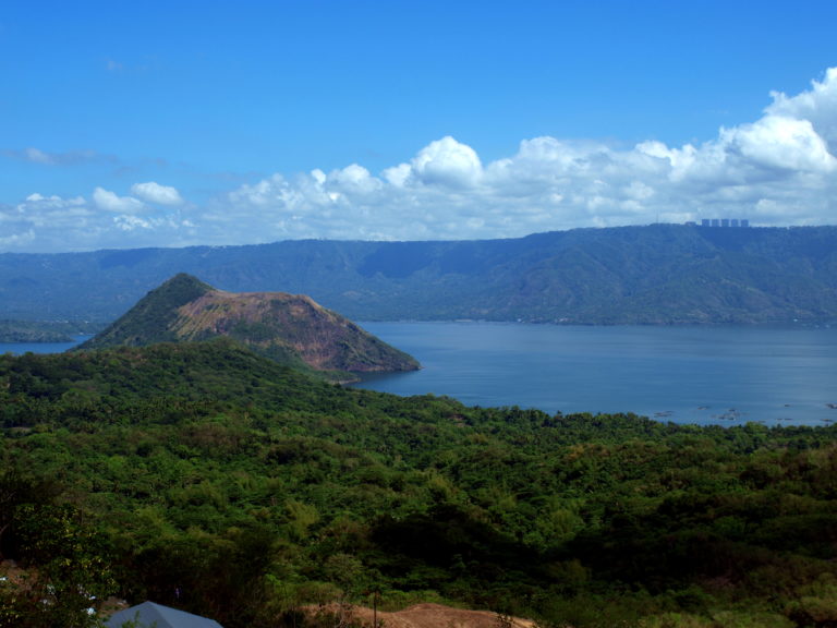 Taal Volcano 4 — Lost paths