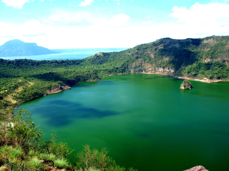 Taal Volcano 8 — Lost paths